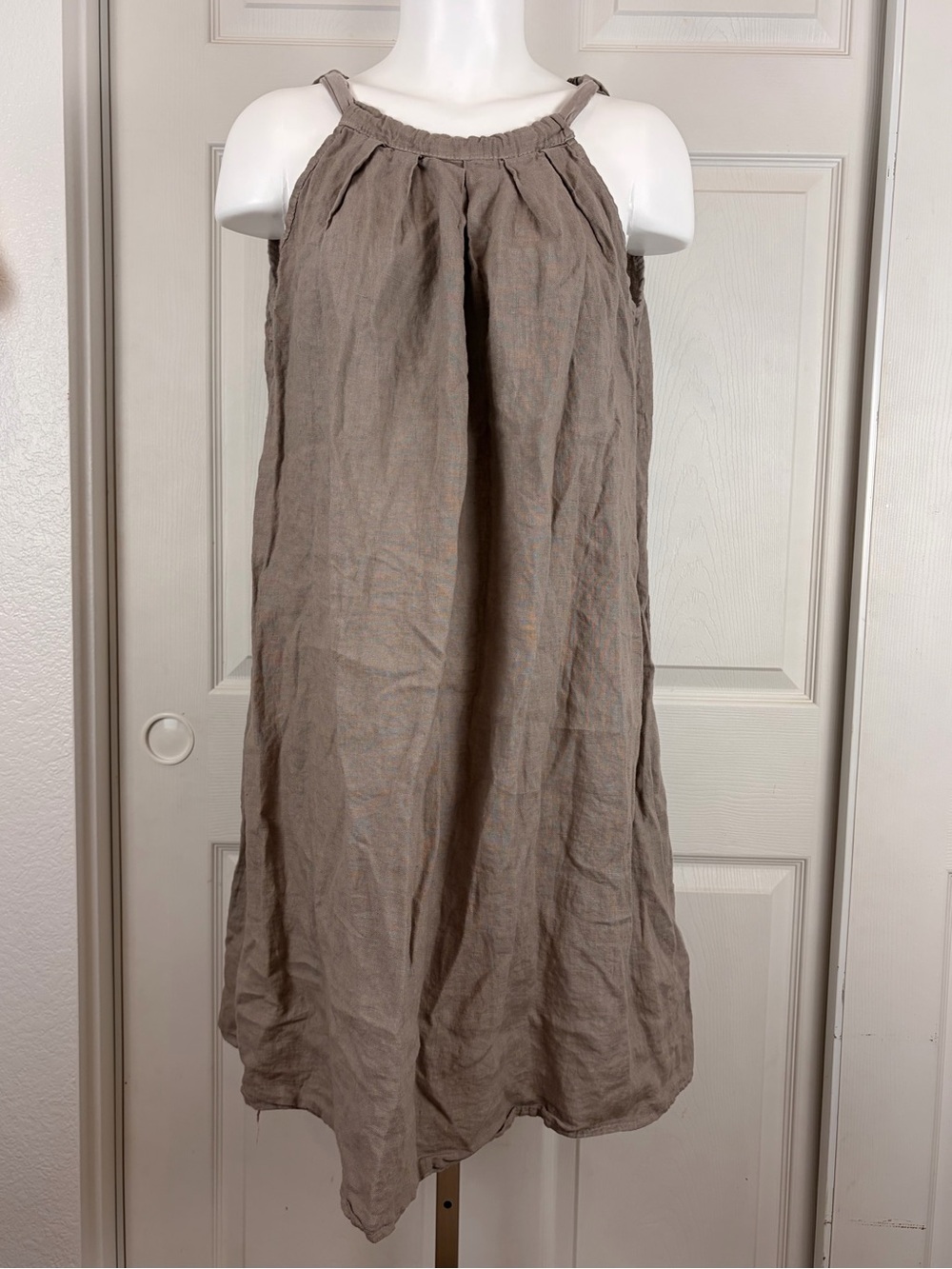 New Mode SRL Taupe Linen Halter Neck Shift Dress *no size*